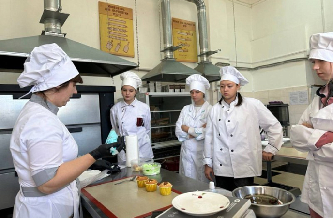 Приморские школьники участвуют в профессиональных пробах в рамках проекта «Билет в будущее»