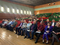 Ежегодный отчёт главы Чугуевского муниципального округа о результатах своей деятельности и деятельности администрации за 2023 год прошёл в формате открытой встречи в районном Доме культуры. 