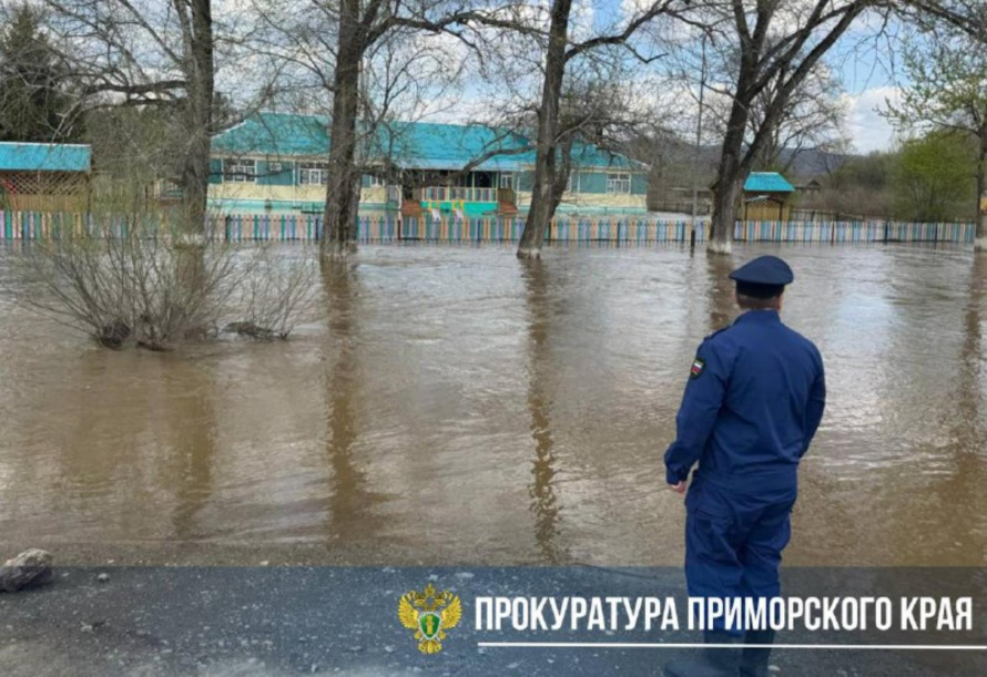 Прокуратура продолжает обеспечивать надзорное сопровождение ликвидации последствий ливневых осадков на территории Чугуевского округа