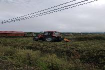 Коммунальные службы продолжают выкос сорной растительности в округе