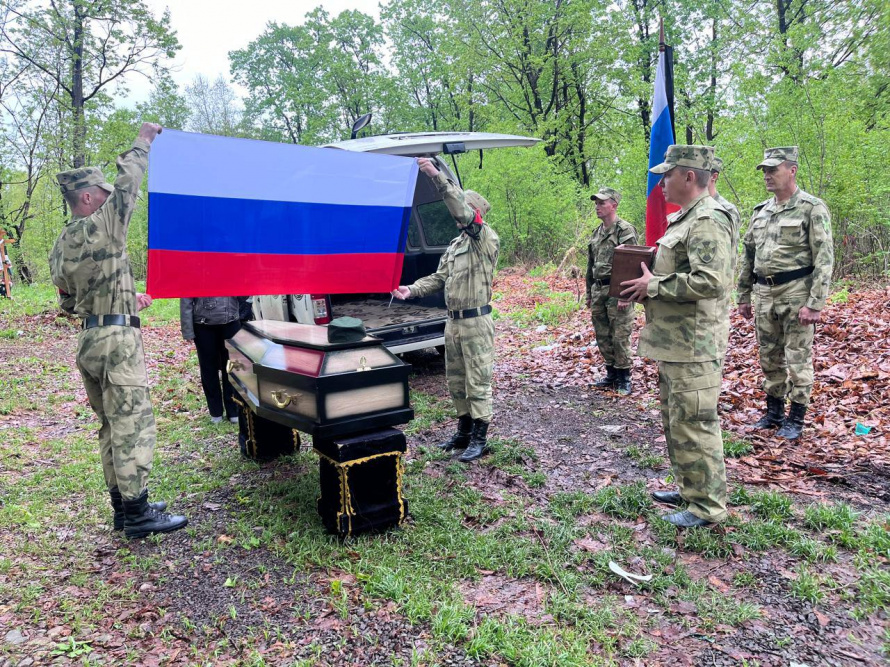 Чугуевский округ сегодня простился с героем-земляком – Жултак Юрием Алексеевичем, погибшим при исполнении воинского долга в ходе Специальной военной операции. 