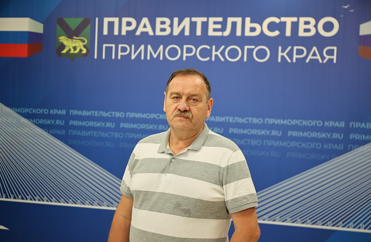 Лесопромышленники обеспечивают дровами пострадавших от наводнения приморцев