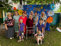 100-летний юбилей отметила жительница села Уборка Кандалинцева Александра Яковлевна. 