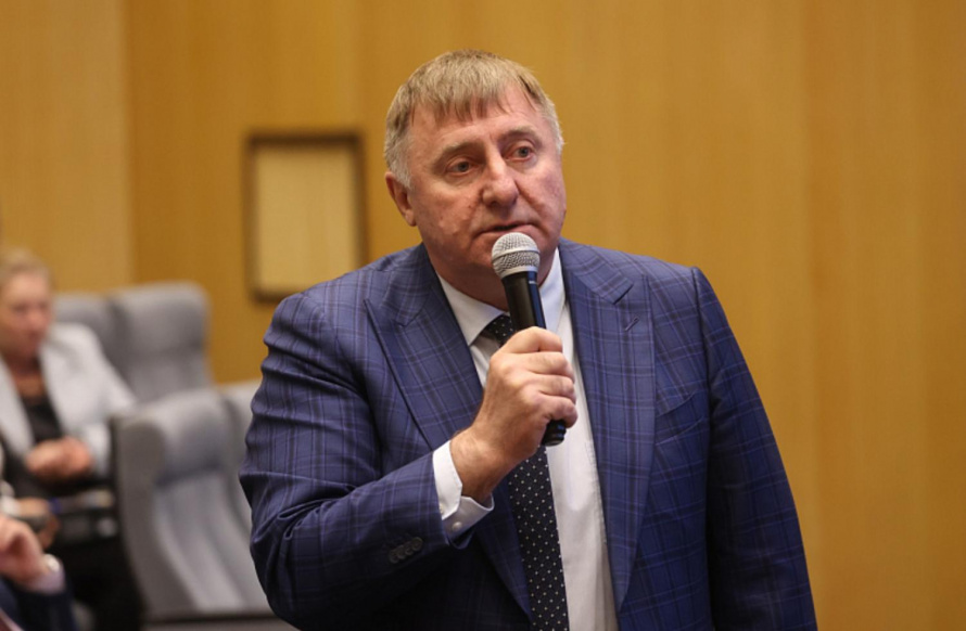 Развитие спорта обсудили на общественных слушаниях по бюджету в Приморье