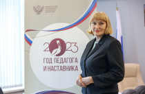 Плюсы перехода школ на отечественные мессенджеры назвали в минобре Приморья